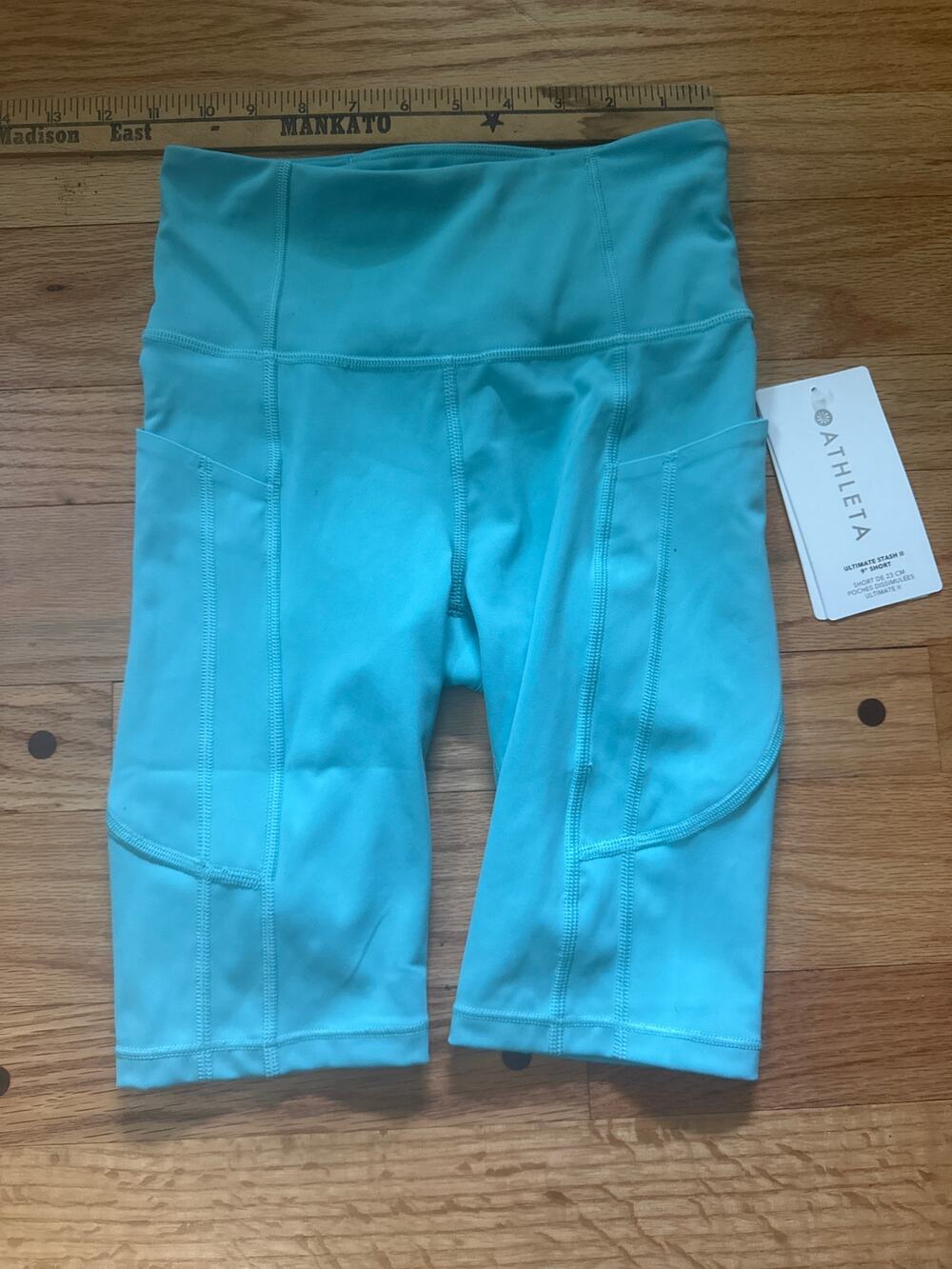 NEW Athleta Ultimate Stash II 9" Shorts Turquoise Sz XXS